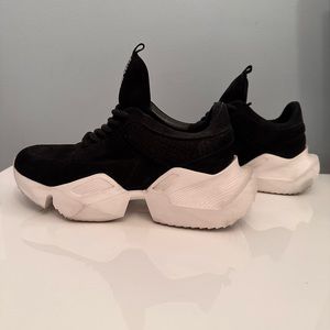 Alias Mae Tommy sneakers.